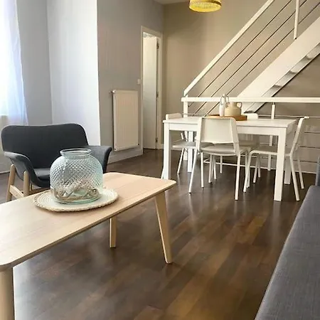 Malo Les Bains: Duplex A Deux Pas De La Plage. Apartament