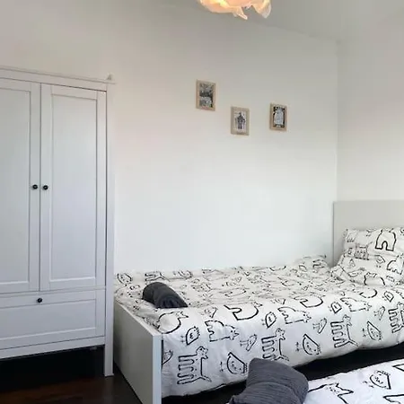 Malo Les Bains: Duplex A Deux Pas De La Plage. *