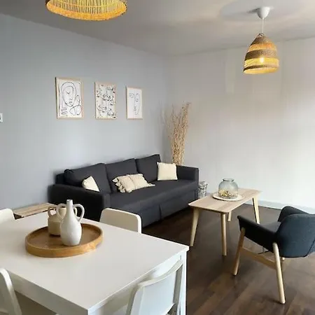 Malo Les Bains: Duplex A Deux Pas De La Plage. * Dunkirk